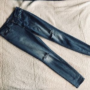 High Waisted Jeans